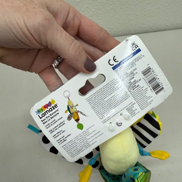 Lamaze Bea the Banana Clip Baby Crinkle Chew Ribbon Pattern Toy 0-24 Month NEW - Picture 4 of 5